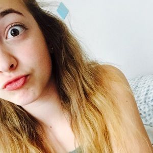 Meet your Posher, Ashlyn