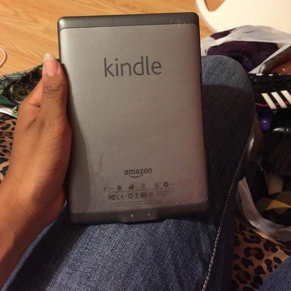 Amazon kindle - Picture 2 of 2