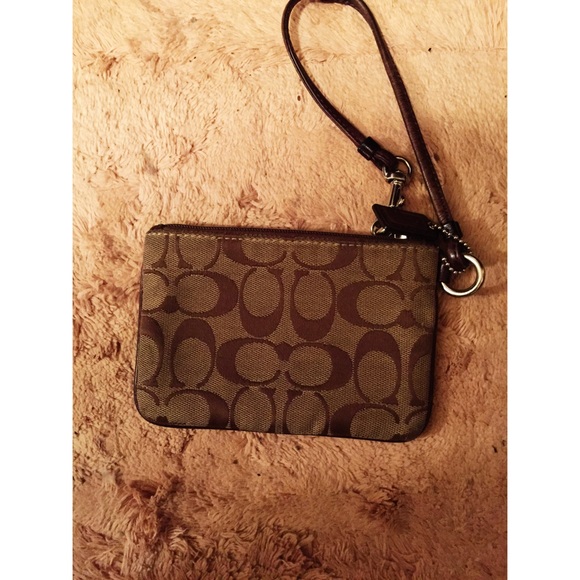 Authentic Coach wristlet - Picture 2 of 3