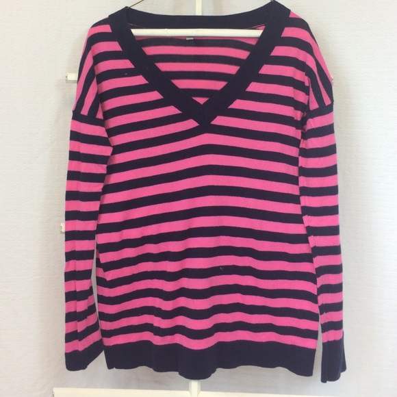 Gap Striped V-Neck Sweater