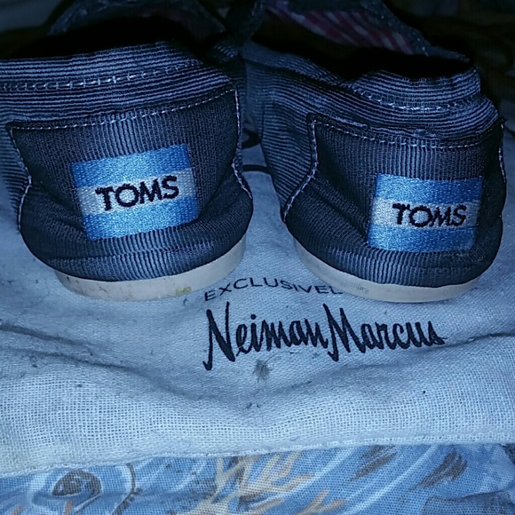 All Listings TOMS Shoes--known for their ethical business policy: for each pair of shoes sold, they give a pair to a child in need--has launched an exclusive.