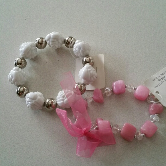 Bracelets - Picture 3 of 4