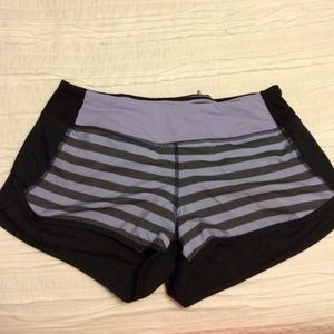 LULULEMON polar haze & black striped shorts
