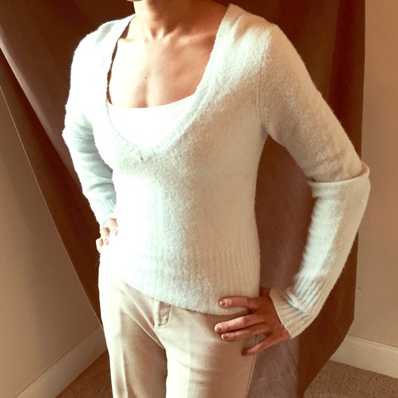 Express - vintage - Powder Blue V-neck sweater