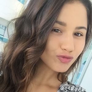 Meet your Posher, Valentina
