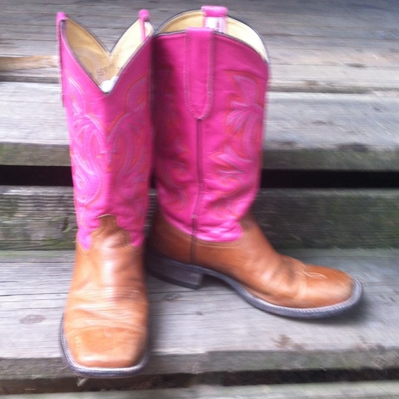 CowTown cowgirl boots size 10