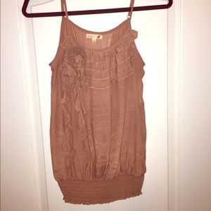 Cute rose tank top!