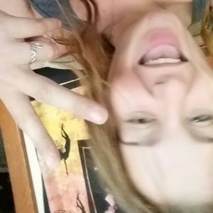 Meet your Posher, Rebecca