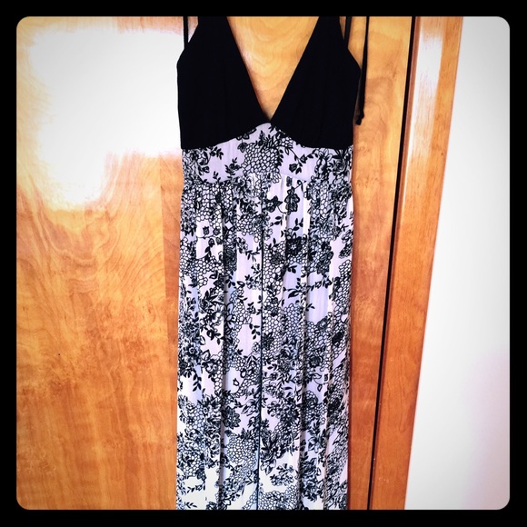 Black and white maxi dress