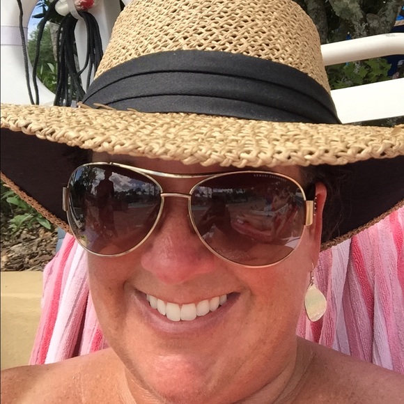 Meet your Posher, Jill - Picture 1 of 1