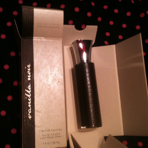 Bath & Body van noir toilette spray powder spray