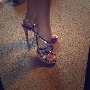 Guess heels