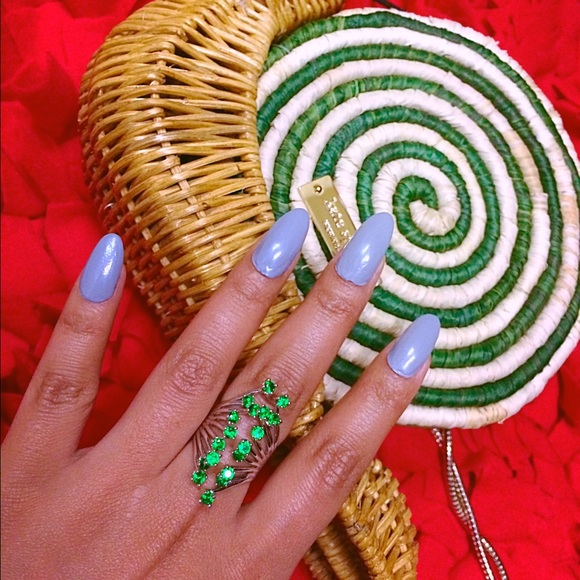 Green Emerald  Ring - Picture 2 of 4