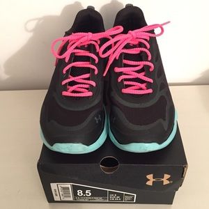 Under Armour Micro G Toxic Six