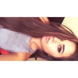 MEET YOUR POSHERRRR😊