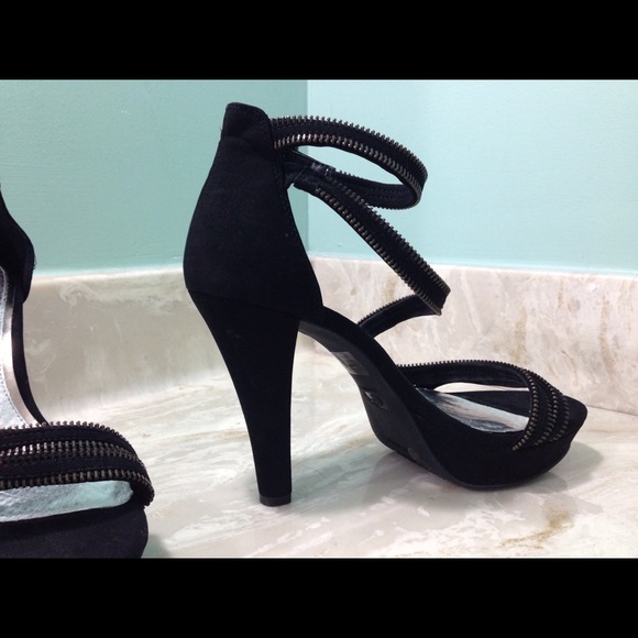 Shoes - Picture 3 of 3