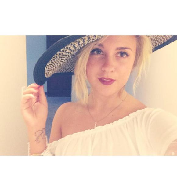 Meet your Posher, Carmen