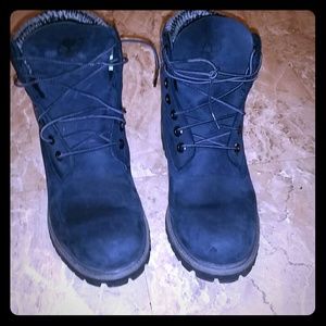 Lightly worn timberland boots