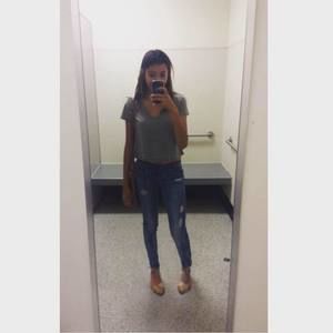 Meet your Posher, Valeria