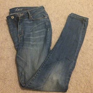 Levi's barely worn legging jean