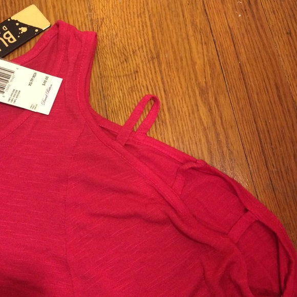 Buffalo David Bitton Sexy Cut-Out Sleeve Top🎉🎉 - Picture 4 of 10