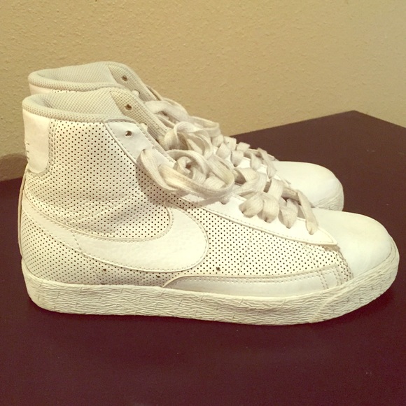 Nike Shoes - Nike High Top Shoes