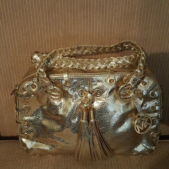 Authentic Michael Kors Astor Grommet Handbag