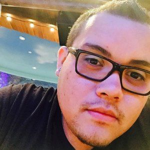 Meet your Posher, Diego