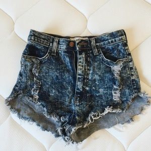 Vibrant miu highwaisted tattered shorts