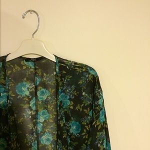 Blue rose kimono