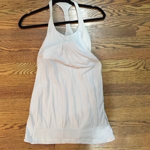 Lululemon cream workout top size 6