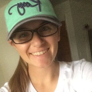 Meet your Posher, Alisha