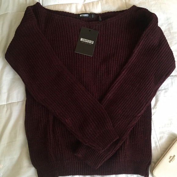 BRAND NEW MISGUIDED OFF THE SHOULDER SWEATER