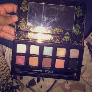 Eyeshadow palette