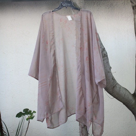 Brandy Melville dusty mauve kimono