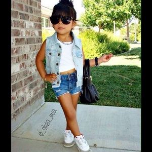 Meet your Posher, Yoselin