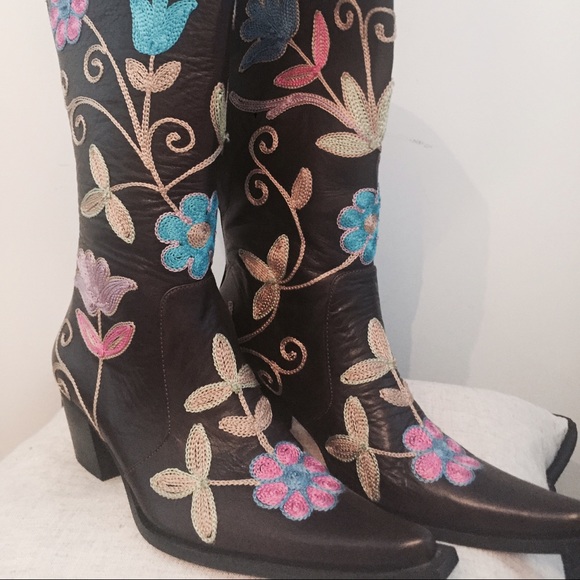 Zeyzani Leather Boots size 6