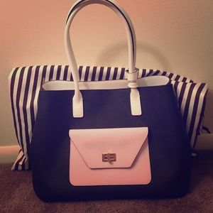 Henri Bendel blocked pocket tote