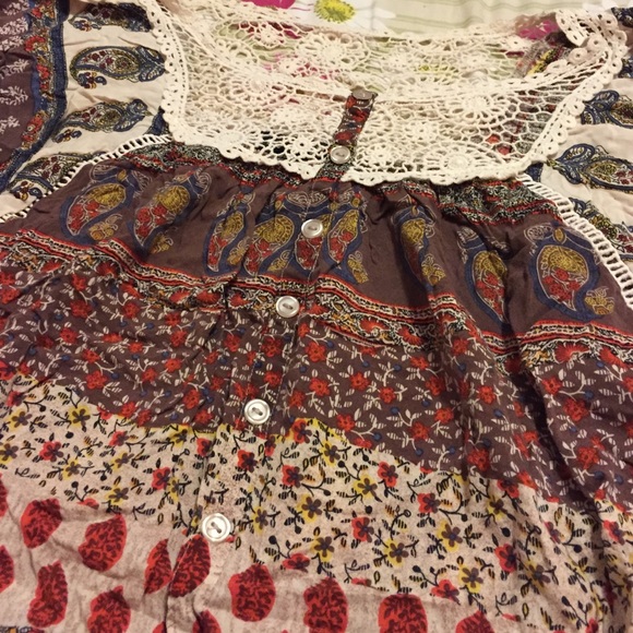 Forever 21 Shirt - Picture 2 of 4