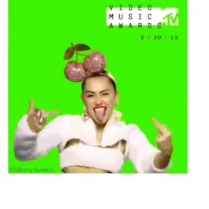 Meet your Posher, Brittney