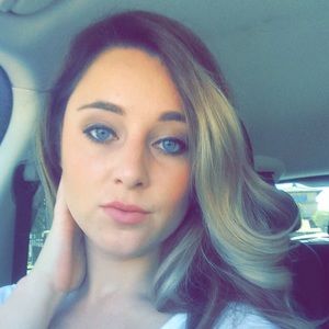 Meet your Posher, Alli