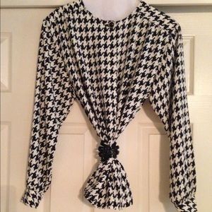 🌺🌺PRICE REDUCTION🌺🌺 Classic Career Blouse!