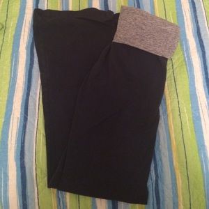 Solow Navy yoga pants