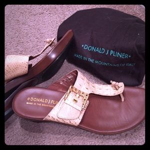 Beautiful leather sandals!