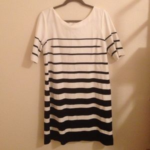 Knit black and white shift dress