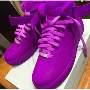 Anybody selling these‼️‼️😍😭