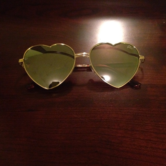 Betsy Johnson Heart Aviators