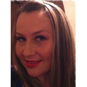 Meet your Posher, Kelly