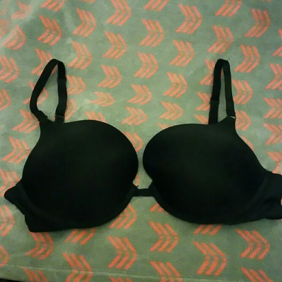 Black Victoria's Secret Pushup Bra 36C