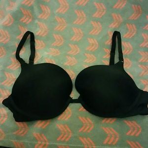 Black Victoria's Secret Pushup Bra 36C